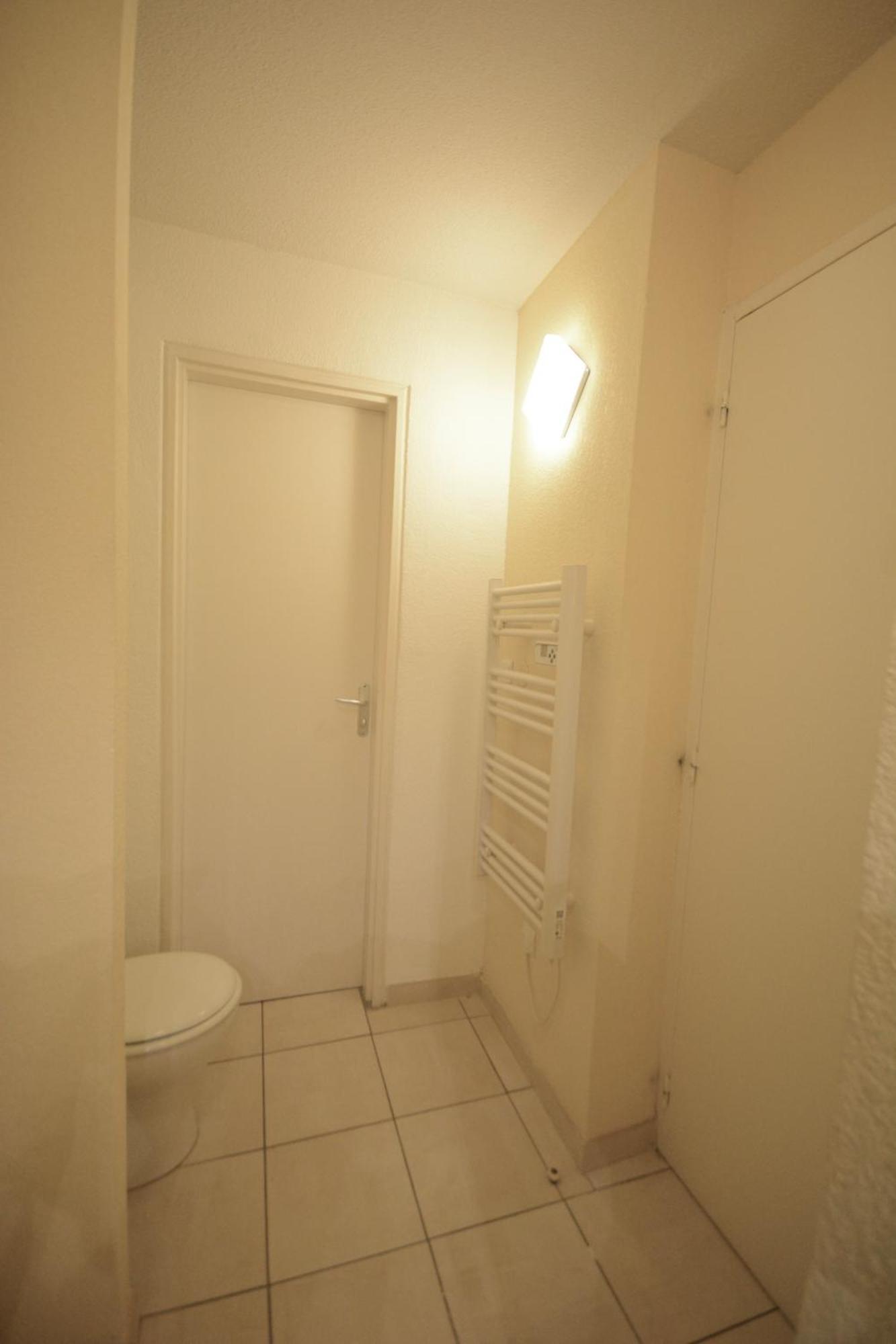Appartement Plage Piscine Et Tennis Inclus ラ・ロンド・レ・モール エクステリア 写真