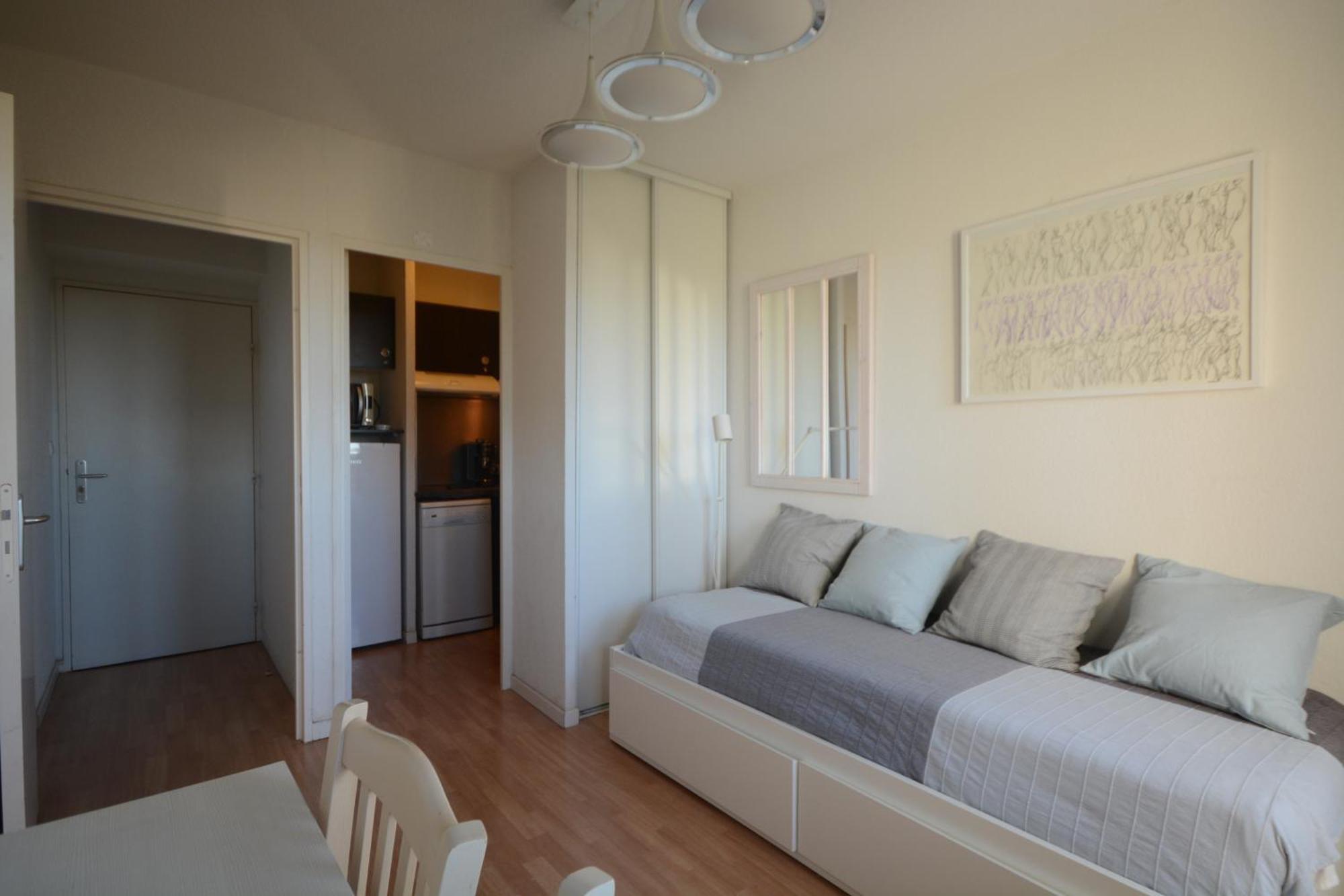 Appartement Plage Piscine Et Tennis Inclus ラ・ロンド・レ・モール エクステリア 写真
